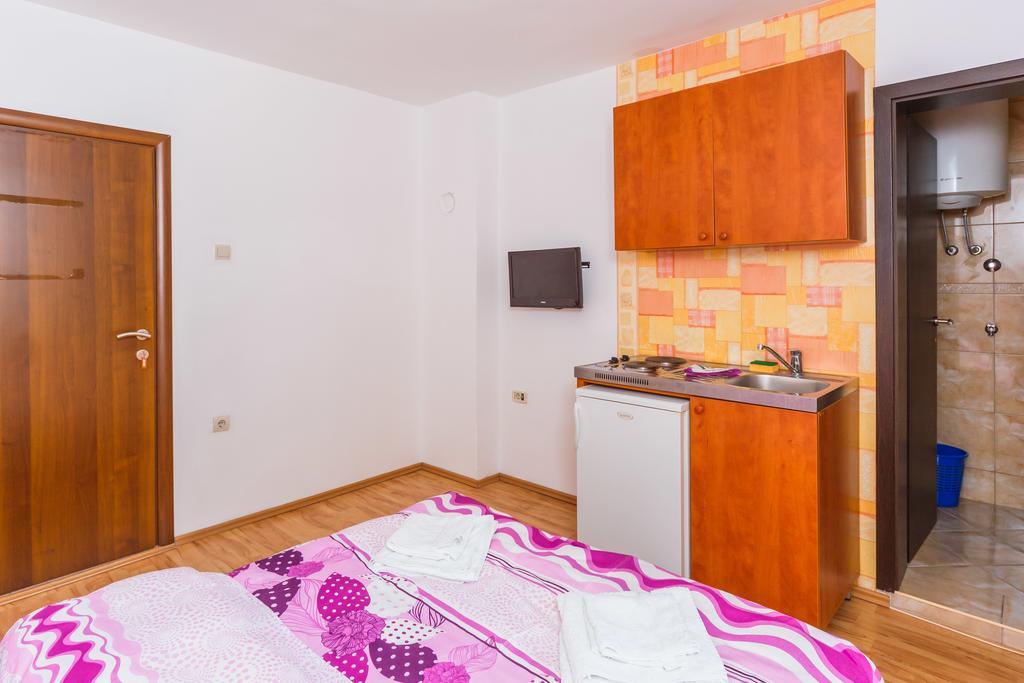Apartments Manojlovic Budva Ngoại thất bức ảnh